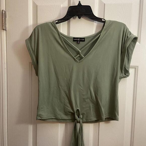 Tops - Almost Famous Crop Top Green Size Medium